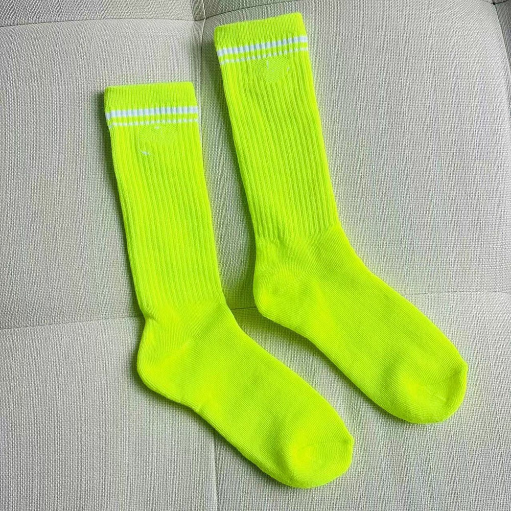 617# A 18cm mid-length cotton socks