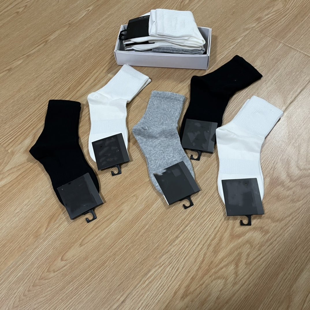 L3988# XY Unisex Socks 5Pairs/lot