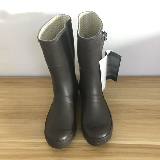 3252# Middle Rainboots