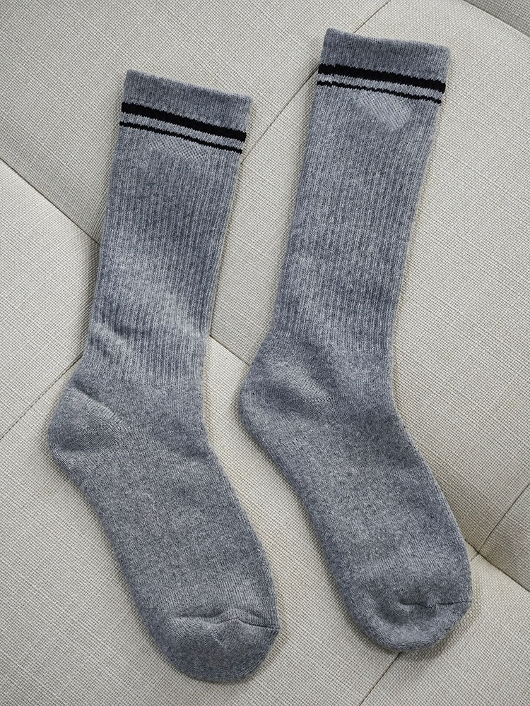 617# A 18cm mid-length cotton socks